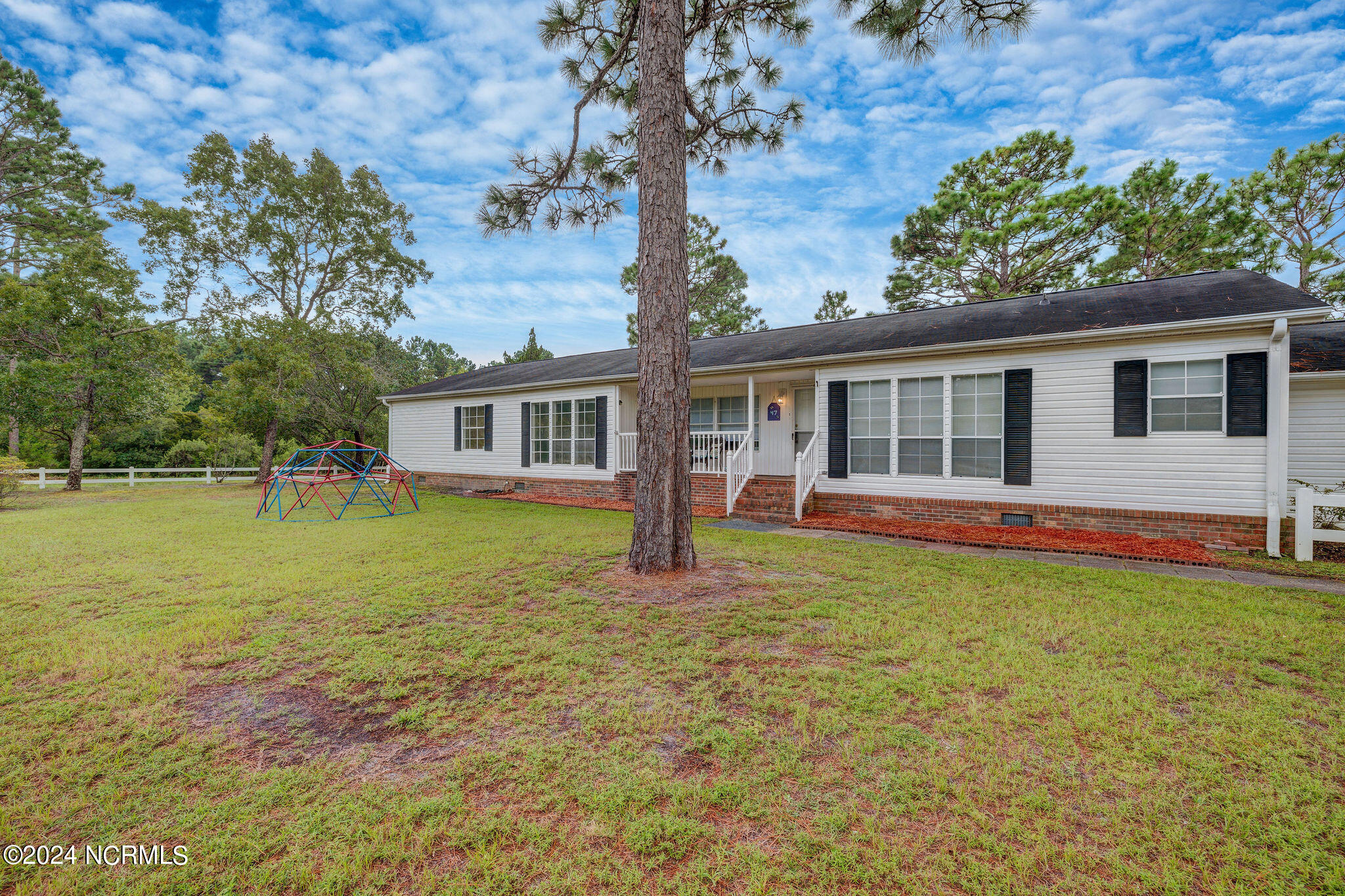 47 Deer Ridge Drive West Hampstead, NC 28443 - Photo 3 of 42 47DeerRidgeEdit-3