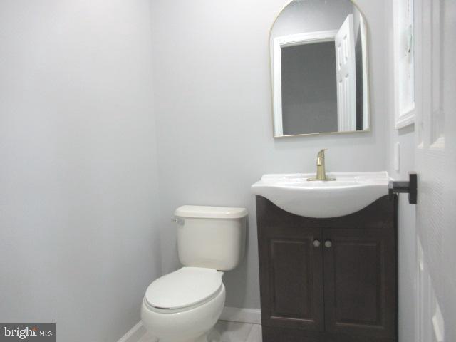 724 Spruce Street Camden, NJ 08103 - Photo 7 of 17 Half bathroom