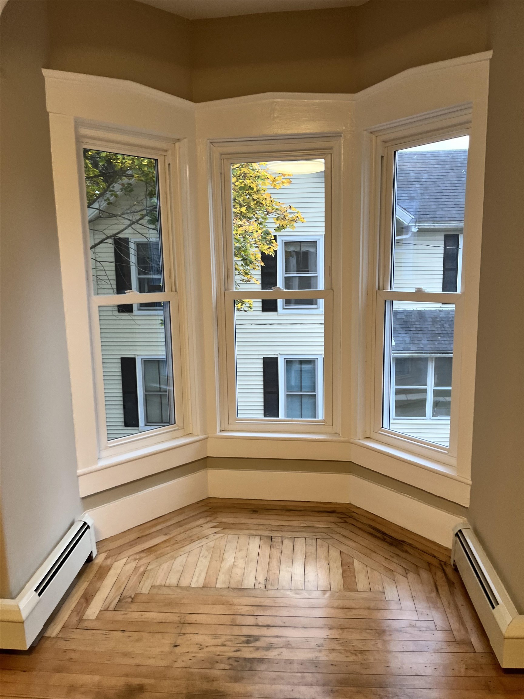 98 Forest Street Rutland, VT 05701 - Photo 17 of 52