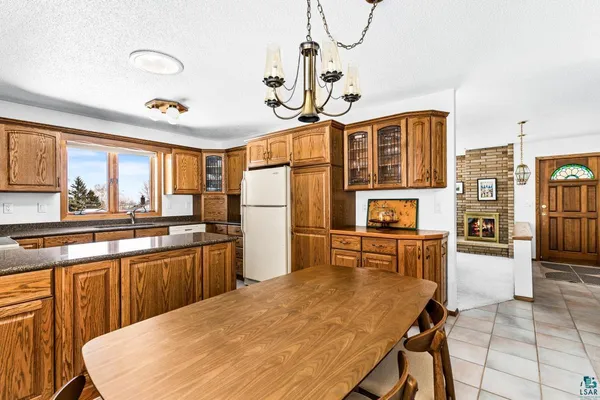 $399,900 | 2009 Hutchinson Road, Duluth, MN 55811