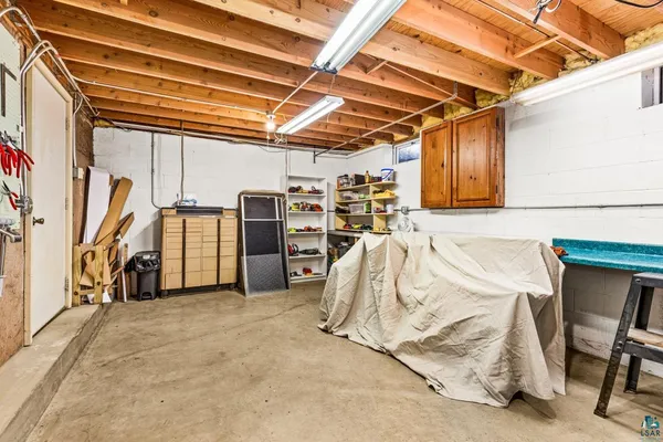 $399,900 | 2009 Hutchinson Road, Duluth, MN 55811