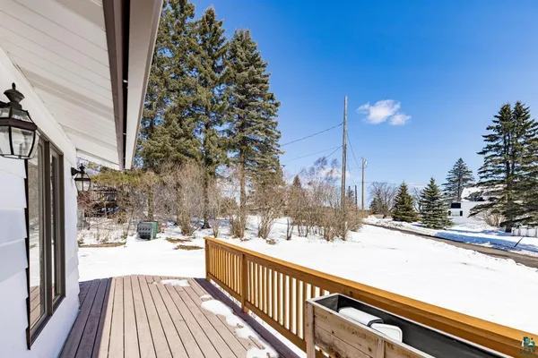 $399,900 | 2009 Hutchinson Road, Duluth, MN 55811