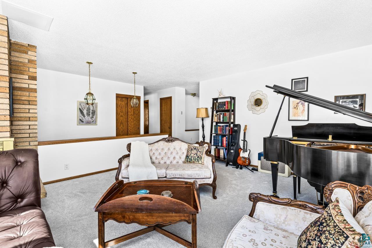 2009 Hutchinson Road Duluth, MN 55811 - Photo 9 of 60