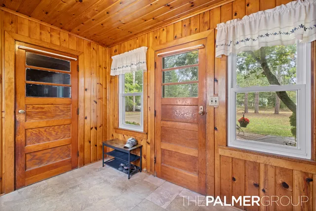 $315,000 | 490 17 Mile Road, Kent City, MI 49330