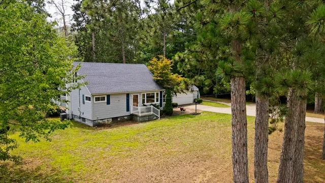 $315,000 | 490 17 Mile Road, Kent City, MI 49330