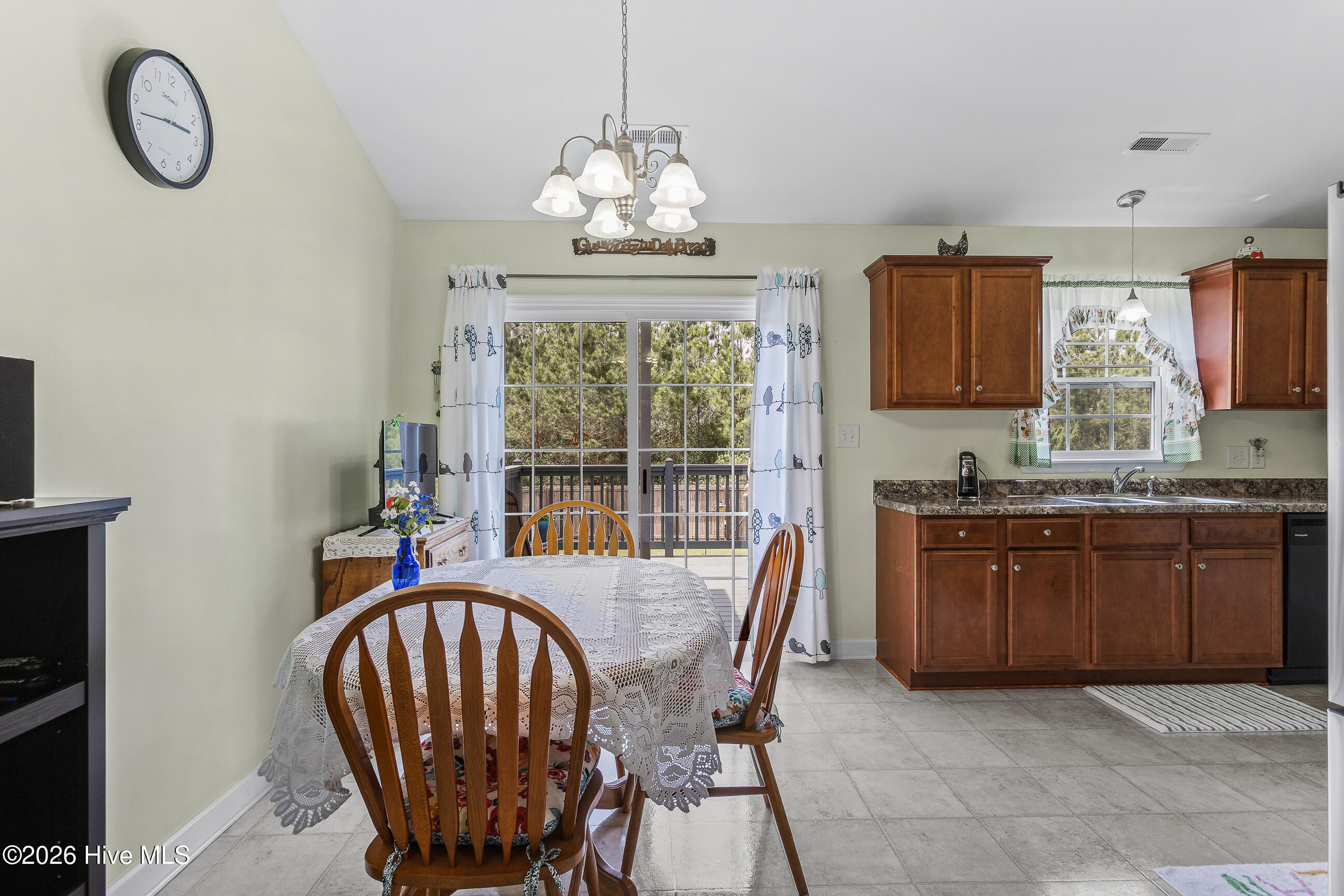 321 Basil Court Hubert, NC 28539 - Photo 8 of 24 01-8