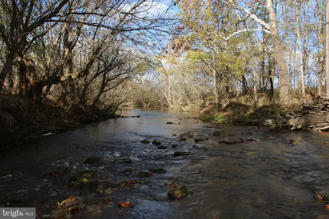 $2,400,000 | 499 East Lee Highway, New Market, VA 22844