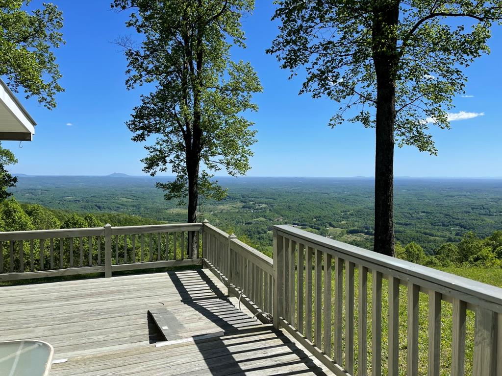 114 Dove Road Fancy Gap, VA 24328 - Photo 3 of 30 Gallery Image 3