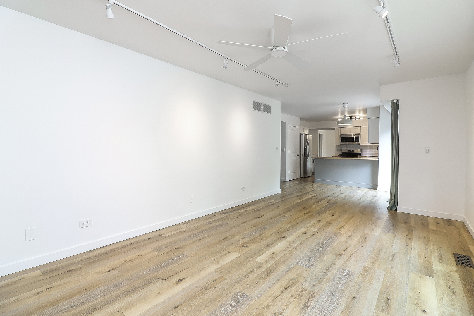 2324 Modaff Road Naperville, IL 60565 - Photo 16 of 31 Gallery Image 16