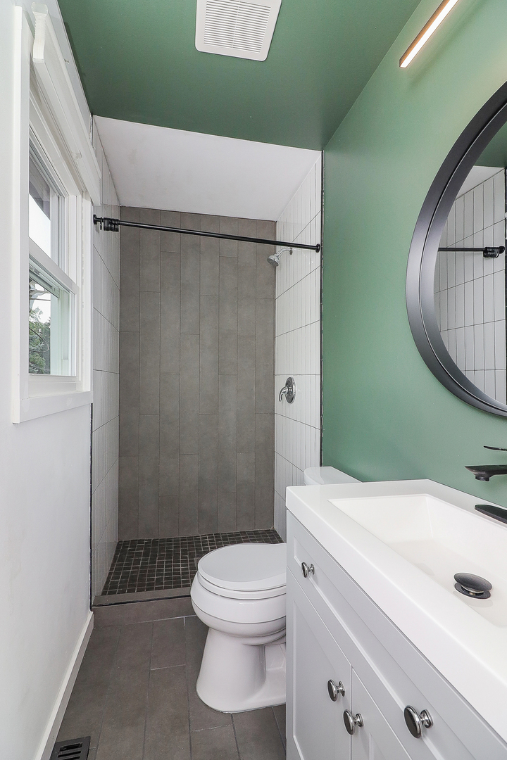 2324 Modaff Road Naperville, IL 60565 - Photo 21 of 31 Gallery Image 21