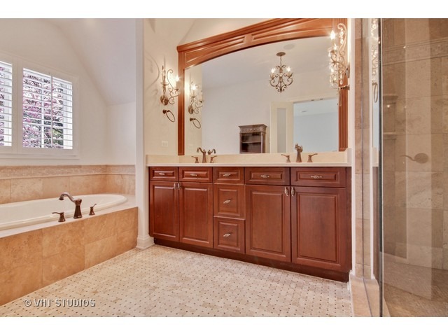744 West Maple Street Hinsdale, IL 60521 - Photo 11 of 25