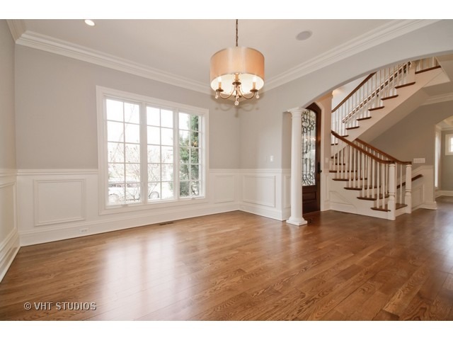 744 West Maple Street Hinsdale, IL 60521 - Photo 8 of 25
