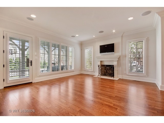 744 West Maple Street Hinsdale, IL 60521 - Photo 9 of 25