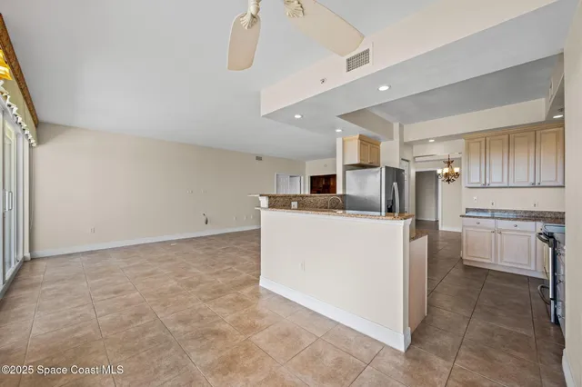 $669,000 | 140 Warsteiner Way, Unit 302, Melbourne Beach, FL 32951