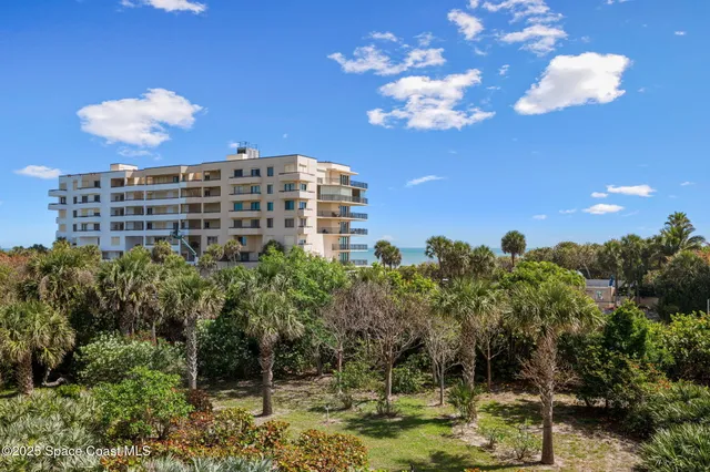 $669,000 | 140 Warsteiner Way, Unit 302, Melbourne Beach, FL 32951