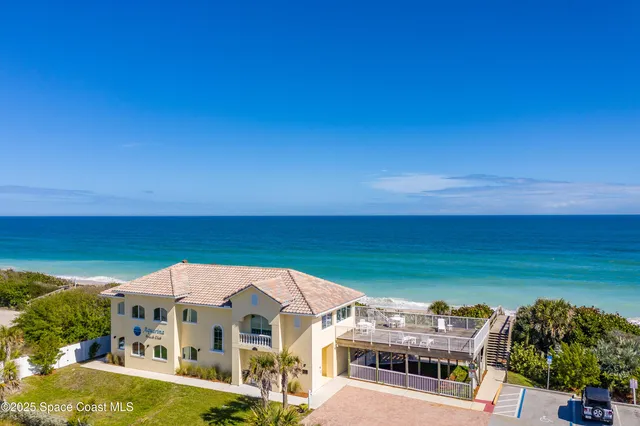 $669,000 | 140 Warsteiner Way, Unit 302, Melbourne Beach, FL 32951