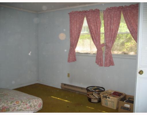 3 Beacon Street Westerly, RI 02891 - Photo 4 of 5 Master Bedroom.