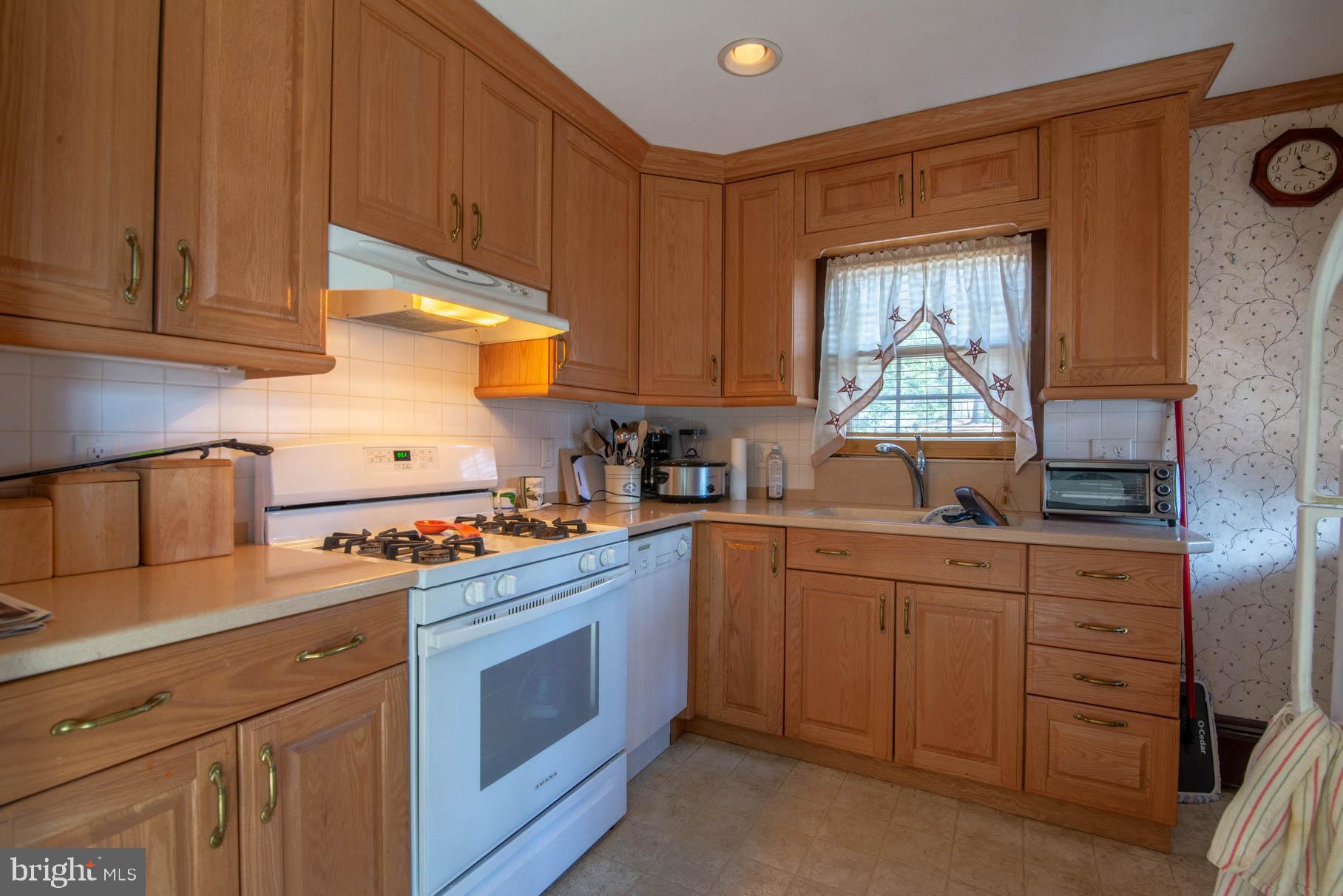 5152 Snyder Mill Road Spring Grove, PA 17362 - Photo 7 of 44
