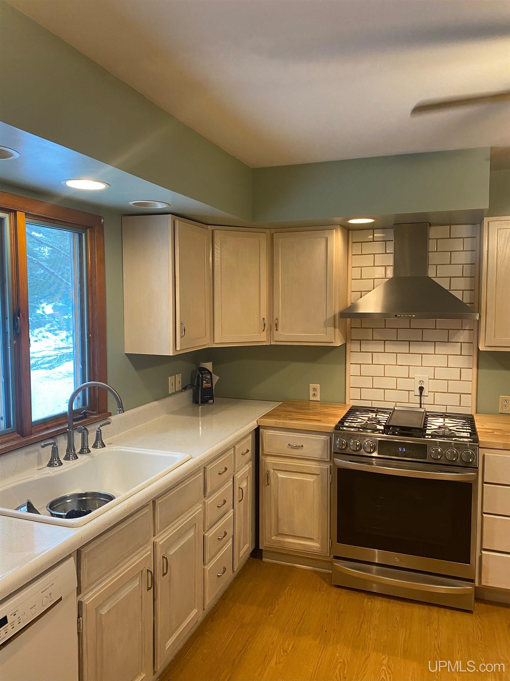 5365 Floodwood Road Republic, MI 49879 - Photo 5 of 53