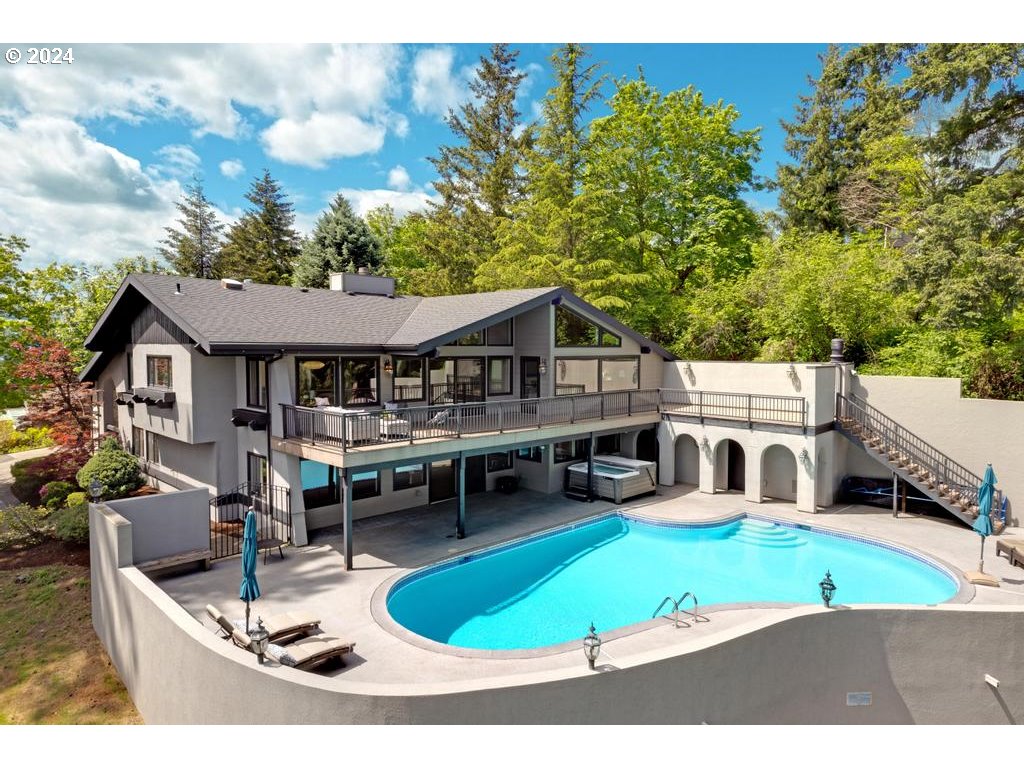 3128 Northeast Rocky Butte Road Portland, OR 97220 - Photo 1 of 46 Gallery Image 1