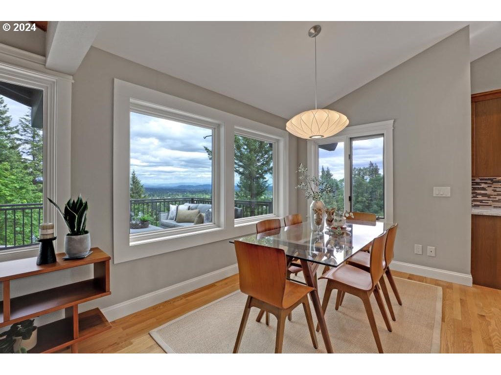 3128 Northeast Rocky Butte Road Portland, OR 97220 - Photo 14 of 46 Gallery Image 14