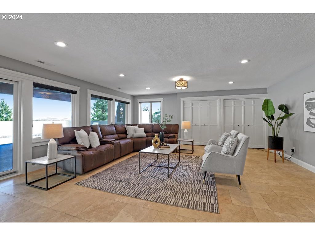 3128 Northeast Rocky Butte Road Portland, OR 97220 - Photo 27 of 46 Gallery Image 27