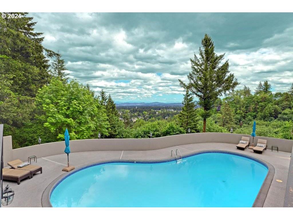3128 Northeast Rocky Butte Road Portland, OR 97220 - Photo 39 of 46 Gallery Image 39