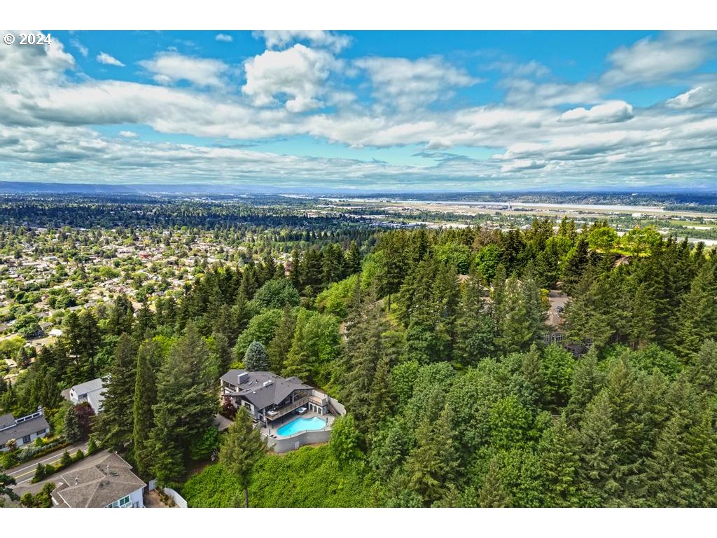 3128 Northeast Rocky Butte Road Portland, OR 97220 - Photo 41 of 46 Gallery Image 41