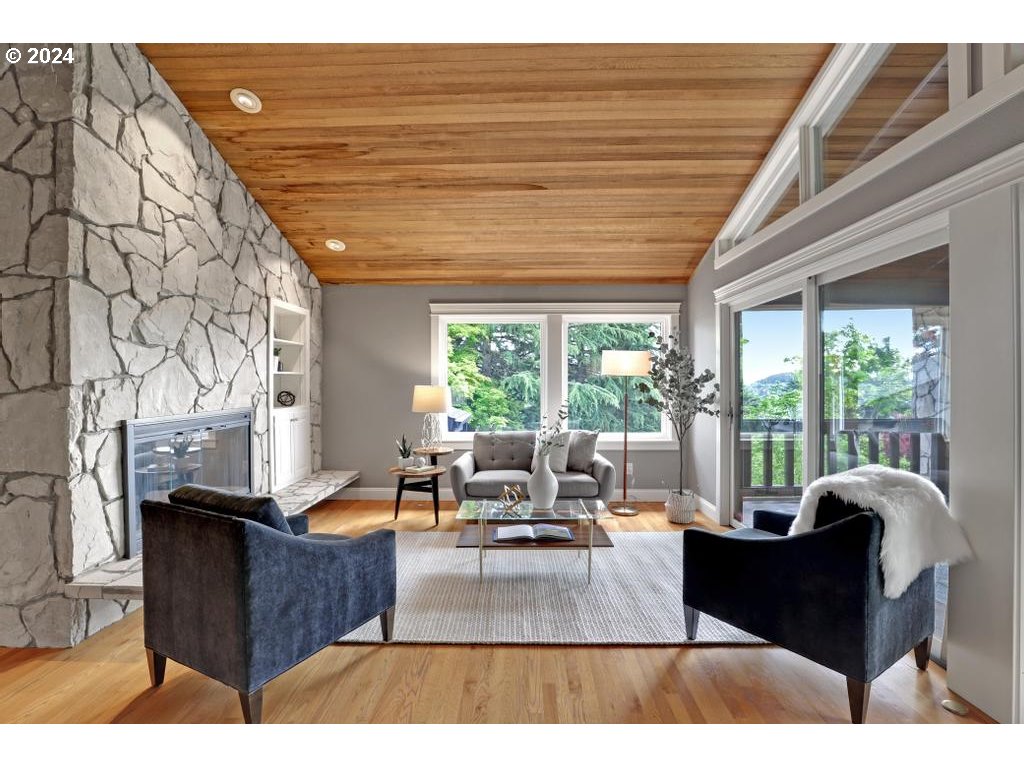 3128 Northeast Rocky Butte Road Portland, OR 97220 - Photo 5 of 46 Gallery Image 5
