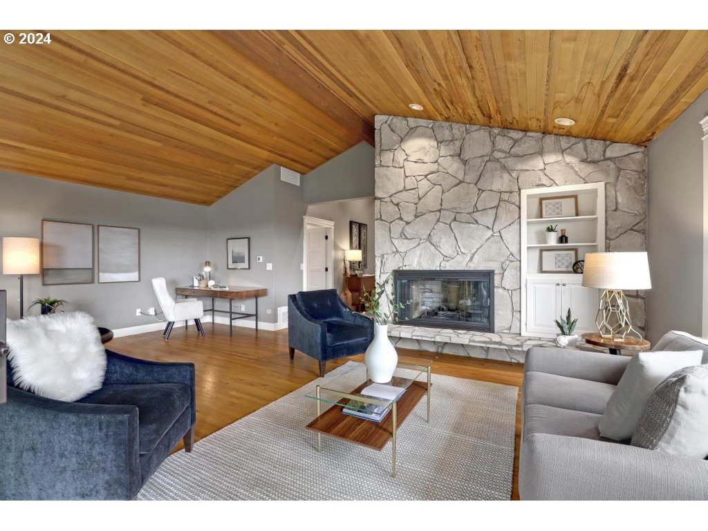 3128 Northeast Rocky Butte Road Portland, OR 97220 - Photo 6 of 46 Gallery Image 6