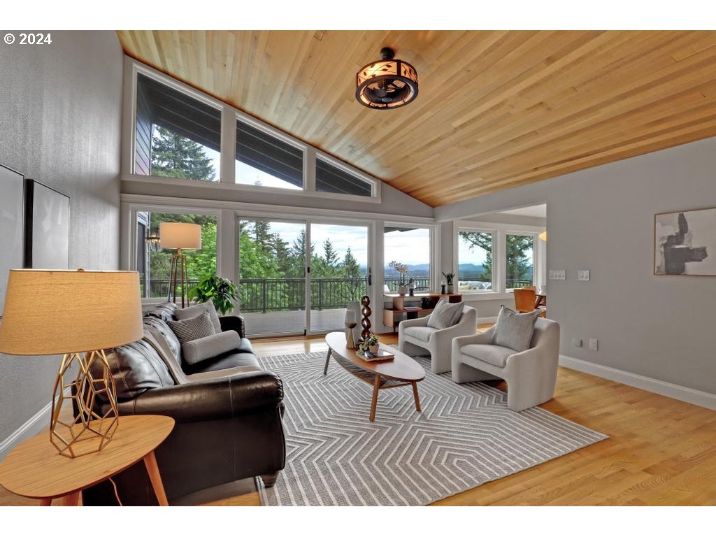 3128 Northeast Rocky Butte Road Portland, OR 97220 - Photo 8 of 46 Gallery Image 8