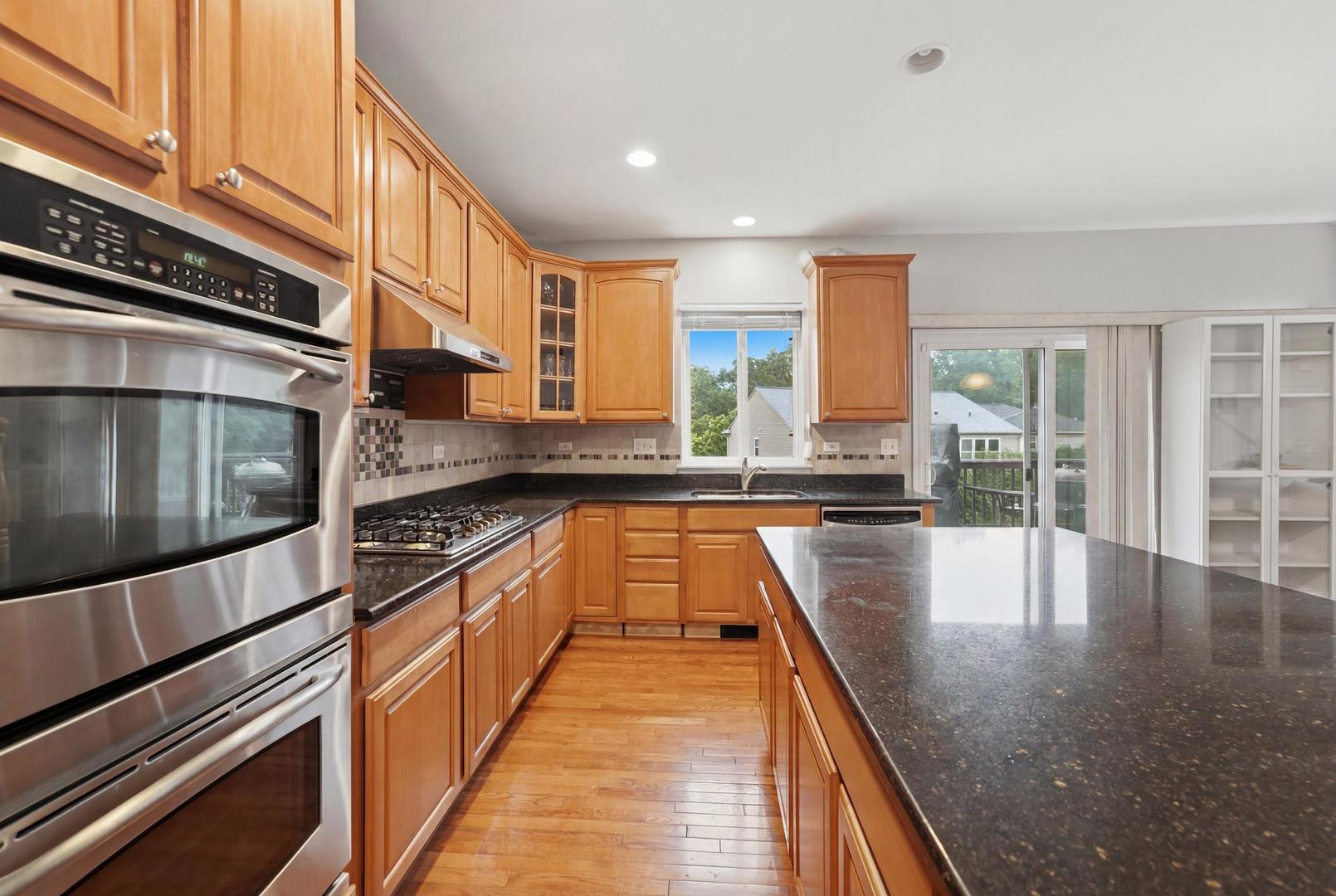 906 Blue Ridge Drive Streamwood, IL 60107 - Photo 12 of 47
