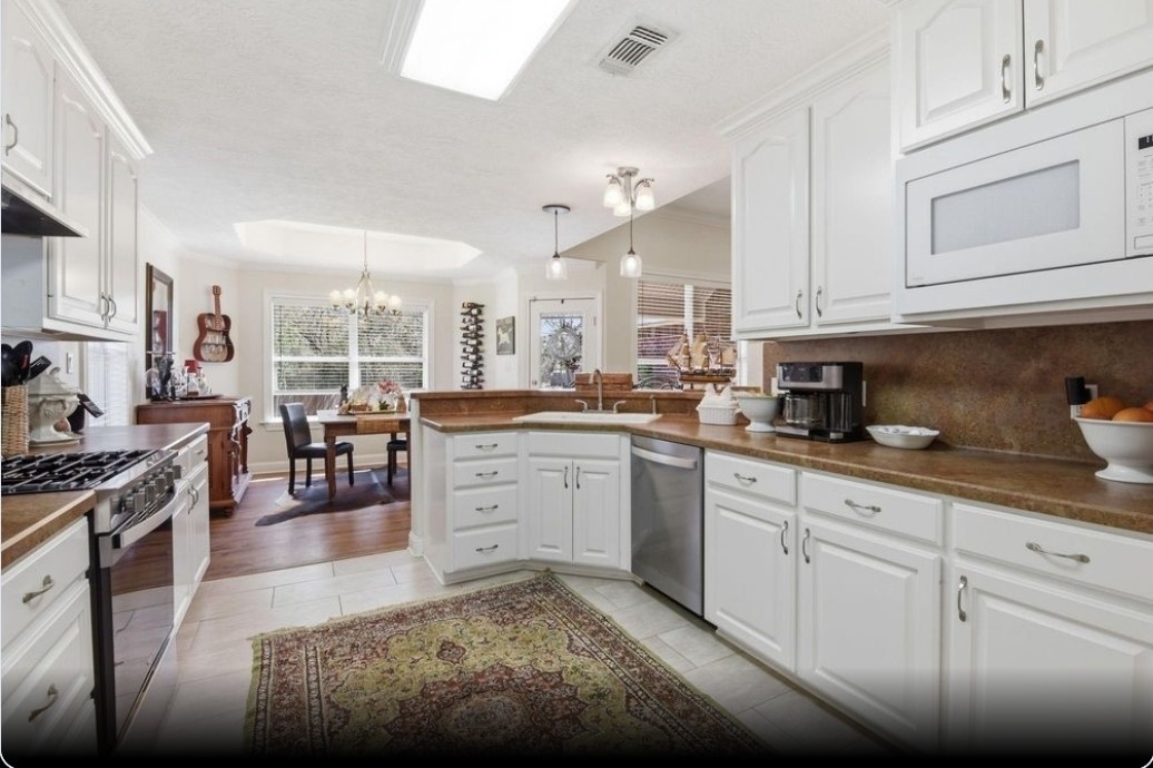 232 North Dixie Street Brenham, TX 77833 - Photo 19 of 43