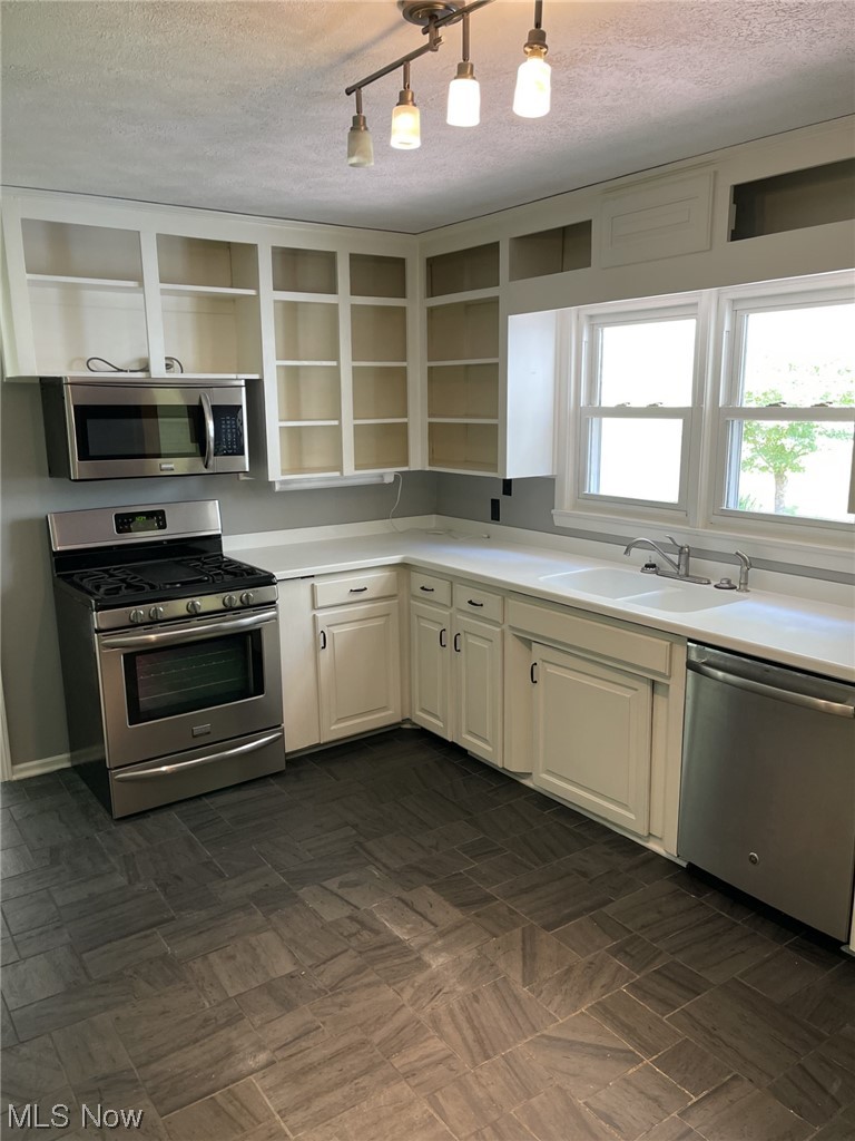 755 Sheridan Road Coshocton, OH 43812 - Photo 6 of 19 Kitchen