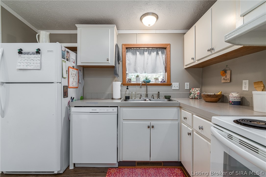 7020 Dixie Road Southwest Central, IN 47110 - Photo 13 of 36 Gallery Image 13
