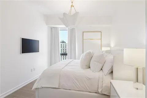 $3,900,000 | 2 Canal Street, Unit 2308, New Orleans, LA 70130