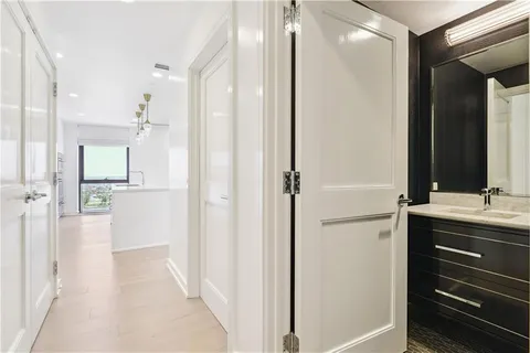 $3,900,000 | 2 Canal Street, Unit 2308, New Orleans, LA 70130