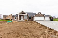 1642 Shadow Ridge Columbia, IL 62236 - Photo 1 of 21 Gallery Image 1