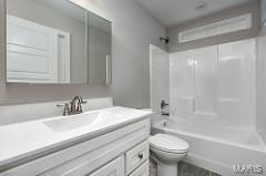 1642 Shadow Ridge Columbia, IL 62236 - Photo 14 of 21 Gallery Image 14
