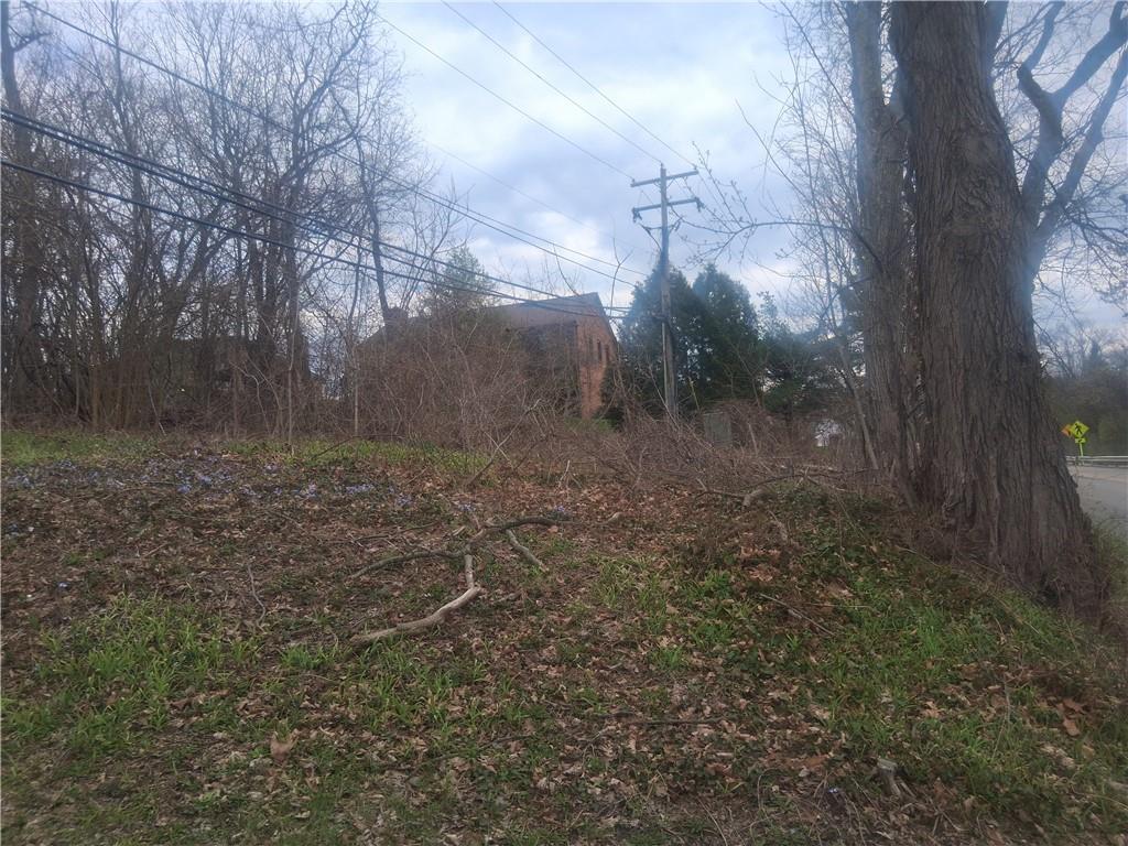1 Morrow Road Pittsburgh, PA 15241 - Photo 2 of 3 a view of a yard