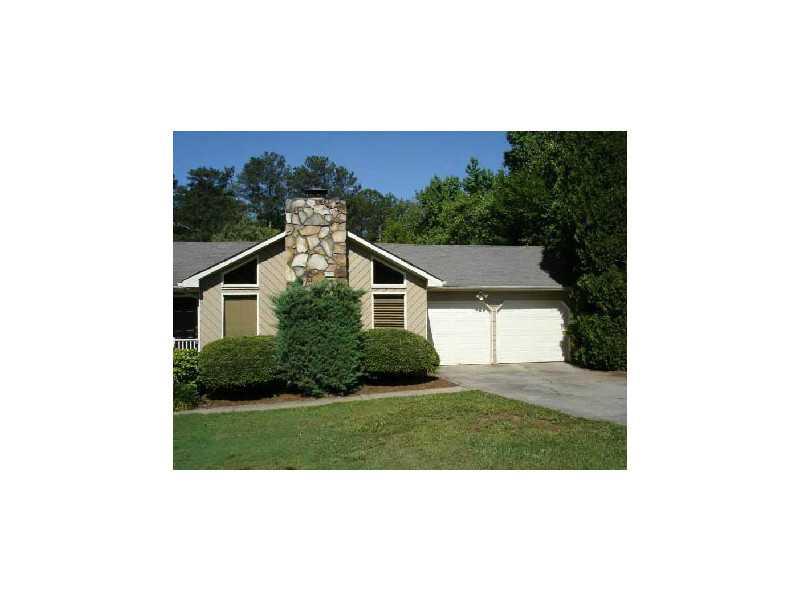 Exterior Front. Great Location!