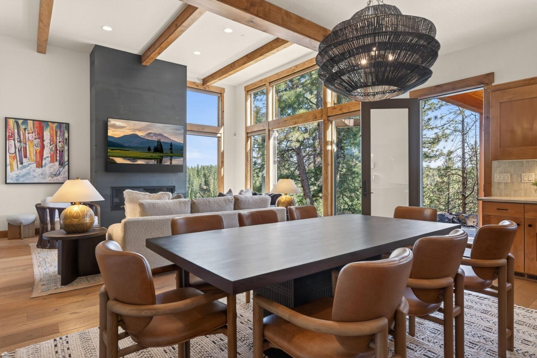 60420 Snap Shot Loop Bend, OR 97702 - Photo 20 of 51 Perfect home for entertaining indoors or out
