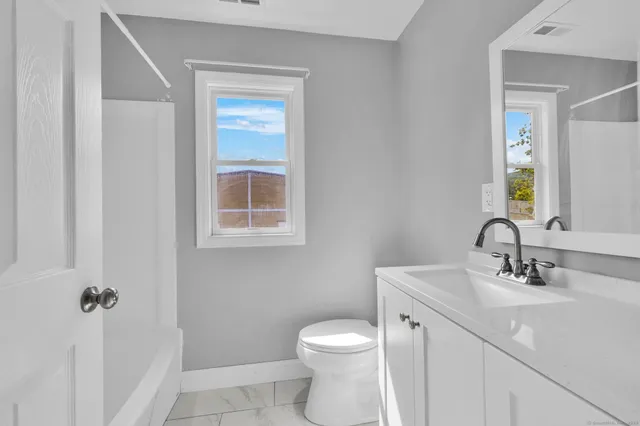 $565,000 | 6 Henry Street, Bethel, CT 06801