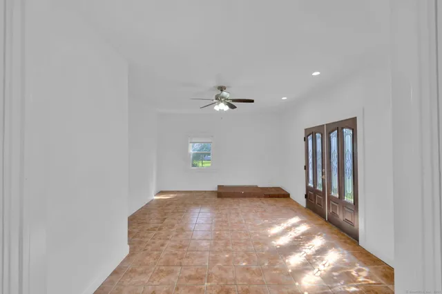 $565,000 | 6 Henry Street, Bethel, CT 06801