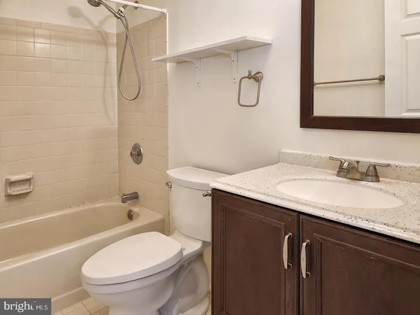 $2,800 | 5840 Westwater Court, Centreville, VA 20121