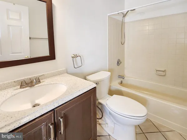 $2,800 | 5840 Westwater Court, Centreville, VA 20121