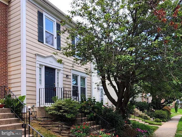 $2,800 | 5840 Westwater Court, Centreville, VA 20121