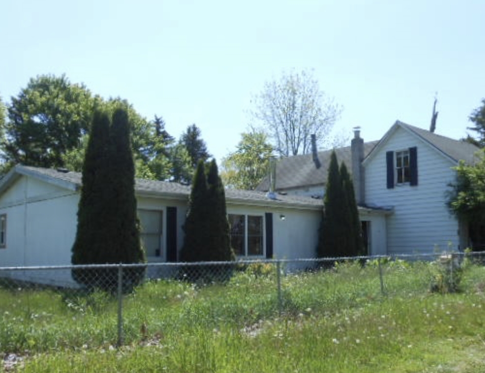 10543 Cleveland Road Granger, IN 46530 - Photo 4 of 6 Gallery Image 4