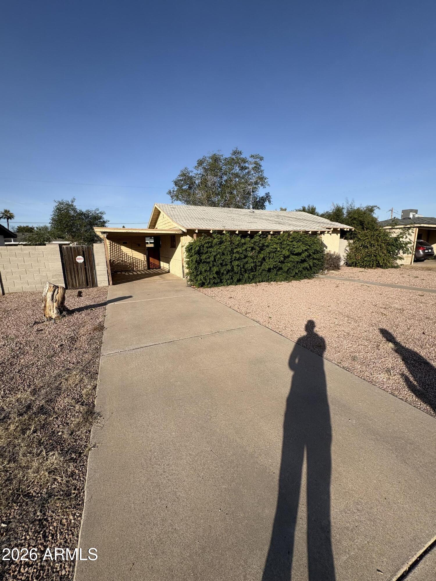3828 North 33rd Street Phoenix, AZ 85018 - Photo 3 of 3 a view of outdoor space with outside view