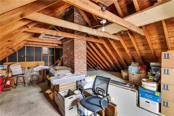 $184,900 | 212 Johnston Drive, Ellwood City, PA 16117